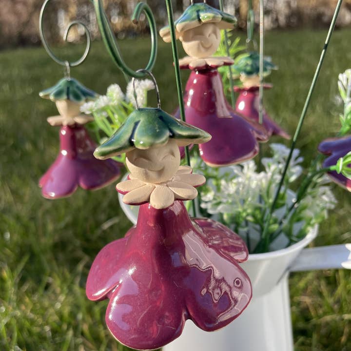 Hanging Ceramic Irish Purple Miss Strawberry, Plant stake for wholesale by Pannonhem AB.