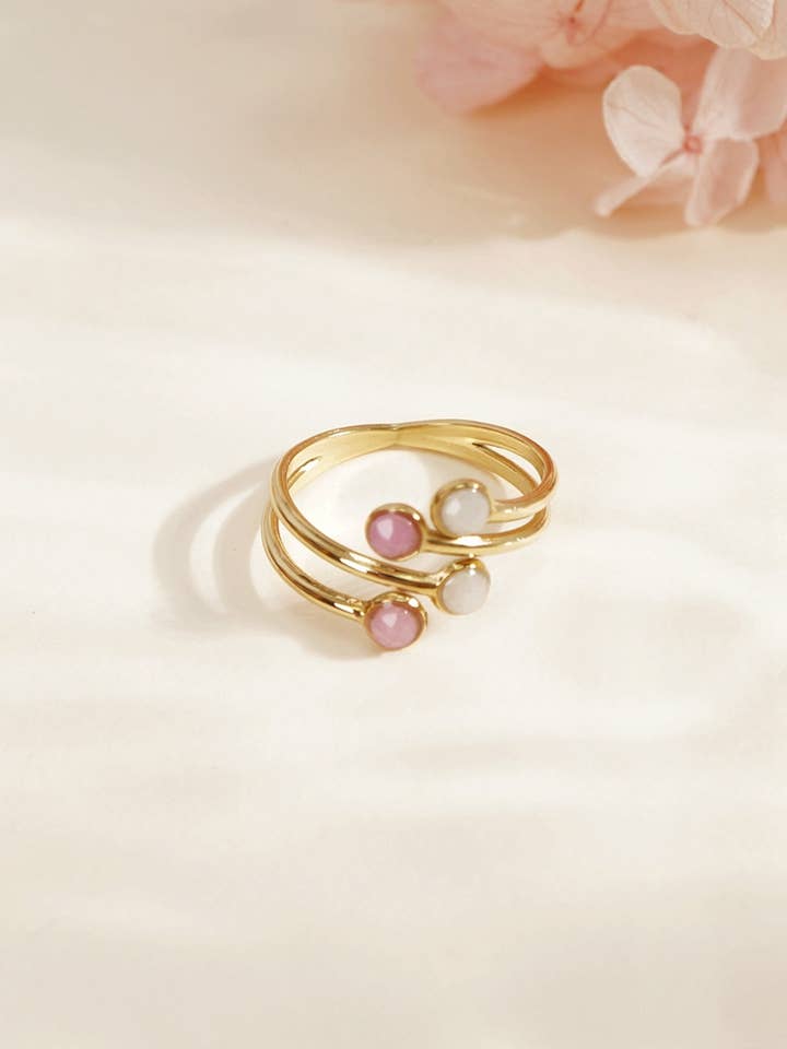 Anillo De Acero Ajustable Twist Con Piedras Naturales para venta al por mayor de Victoria Moda