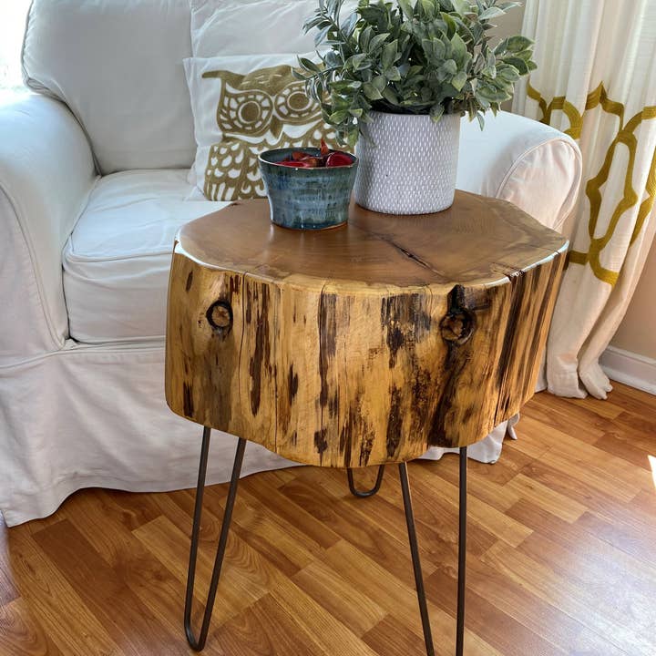 Shefford Woodlands - Vente Tables basses - Table basse en cyprès massif recyclé avec pieds en épingle à cheveux de 20 po de diamètre4