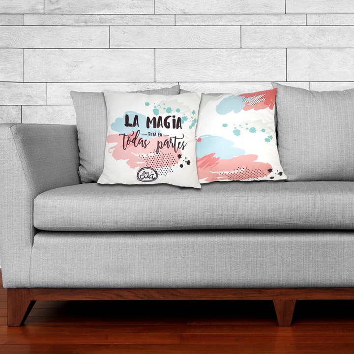 COUSSIN 45X45 CM. 'MAGIE' pour la vente par Aktual / Dekora Import S.A