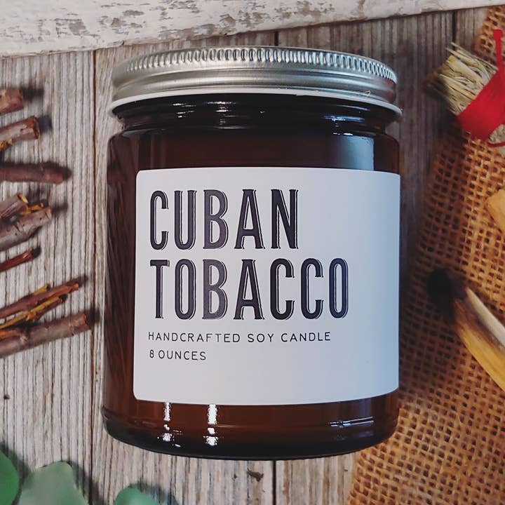 Veganistische sojakaars met Cubaanse tabak voor wholesale door Earth & Anchor Soap Co.