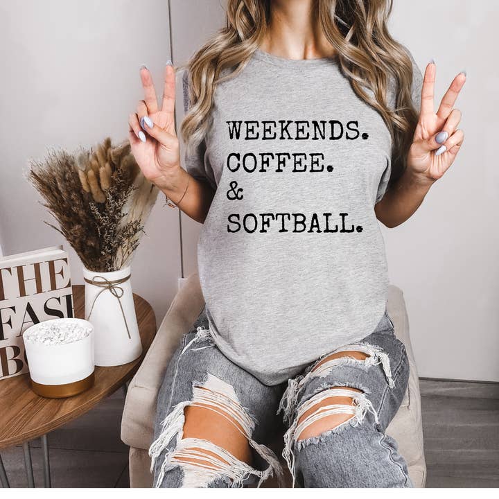 Weekender, kaffe og softball tee for engroshandel hos ZZ Threadz