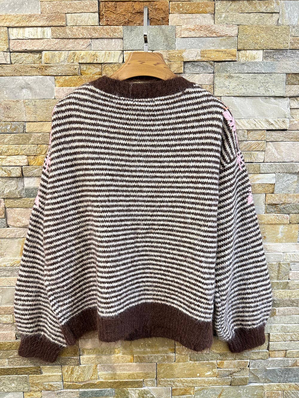Afinity - Wholesale Knit Sweater - Women's - 🧶 Striped sweater with colorful floral embroidery AP150 CHOCO3