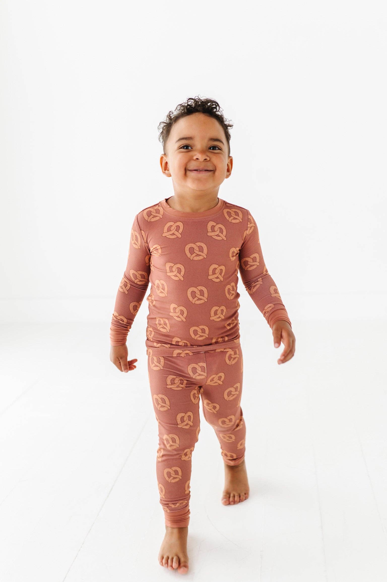 Kiki + Lulu – Conjunto de pijama - Crianças por atacado – Pijamas Pretzel para Crianças5