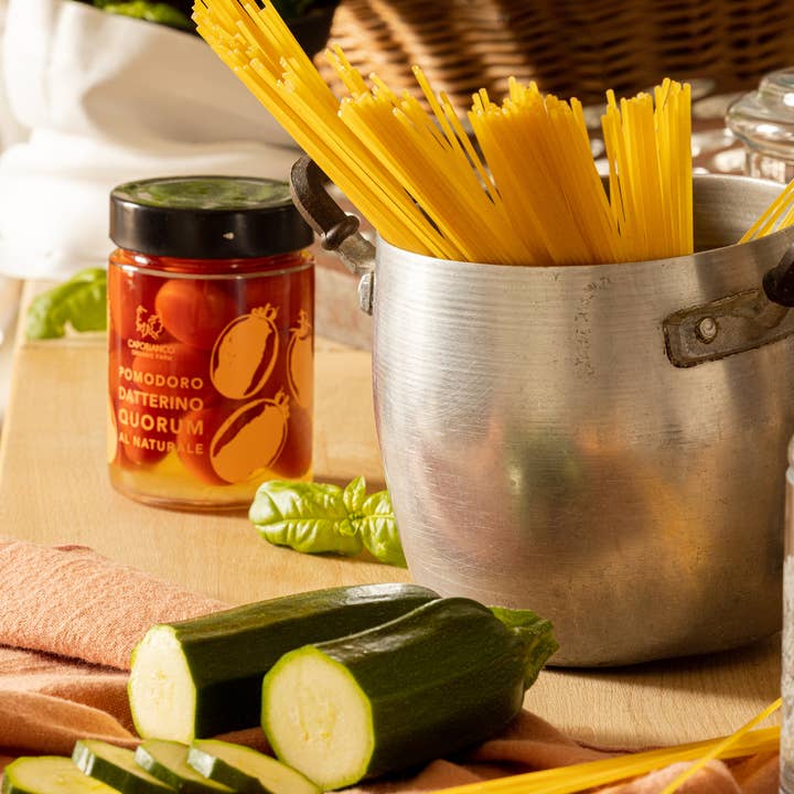 CAPOBIANCO ORGANIC FARM - Wholesale Sauce - NATURAL ORGANIC PLUM TOMATO 350g1