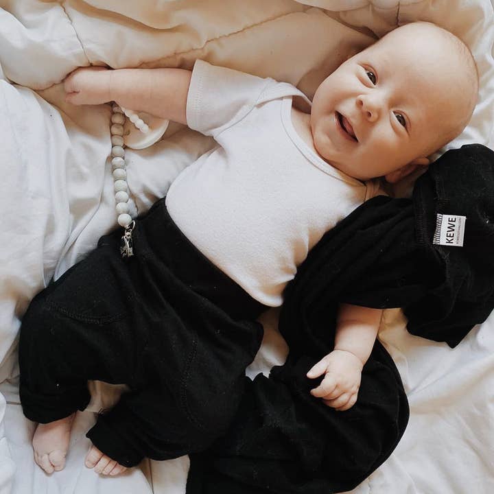 Bamboo Pocket pants - Black for wholesale by KEWE Clothing