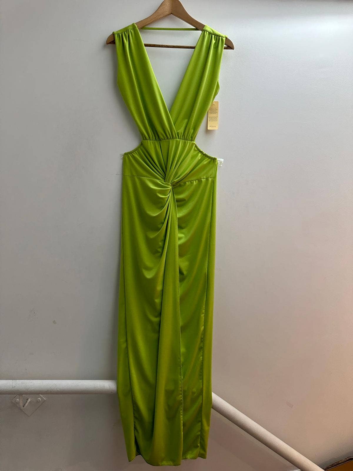 LORIANE – wholesale Dress – Women's – 5997 Plain long dress with open back one size8