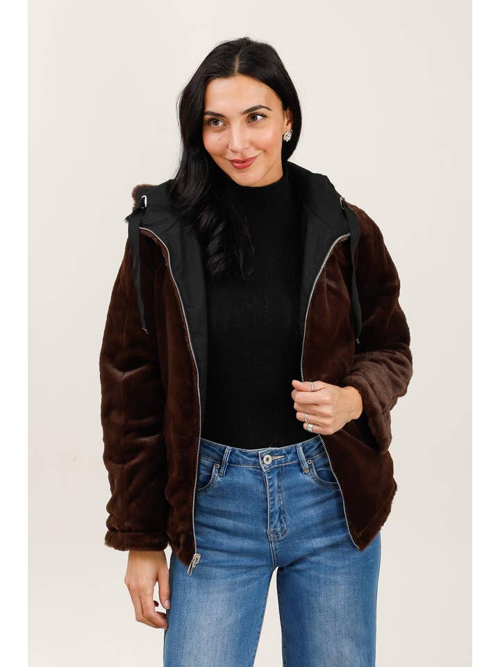 Attrait Paris - Wholesale Parka - Women's - Short hooded parka, reversible fur8