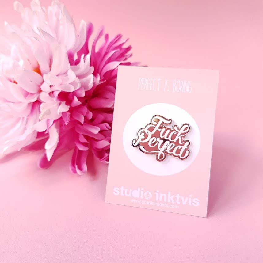 Studio Inktvis - Wholesale Lapel Pin/Button - Fuck perfect enamel pin pink4