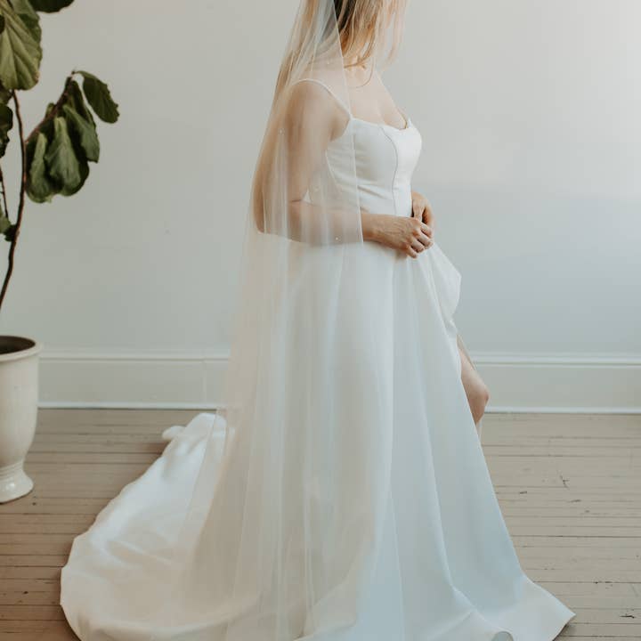 Ruffled Rose Veils - Wholesale Veil - Women's - Soft Scattered Pearl Minimal Wedding Veil5