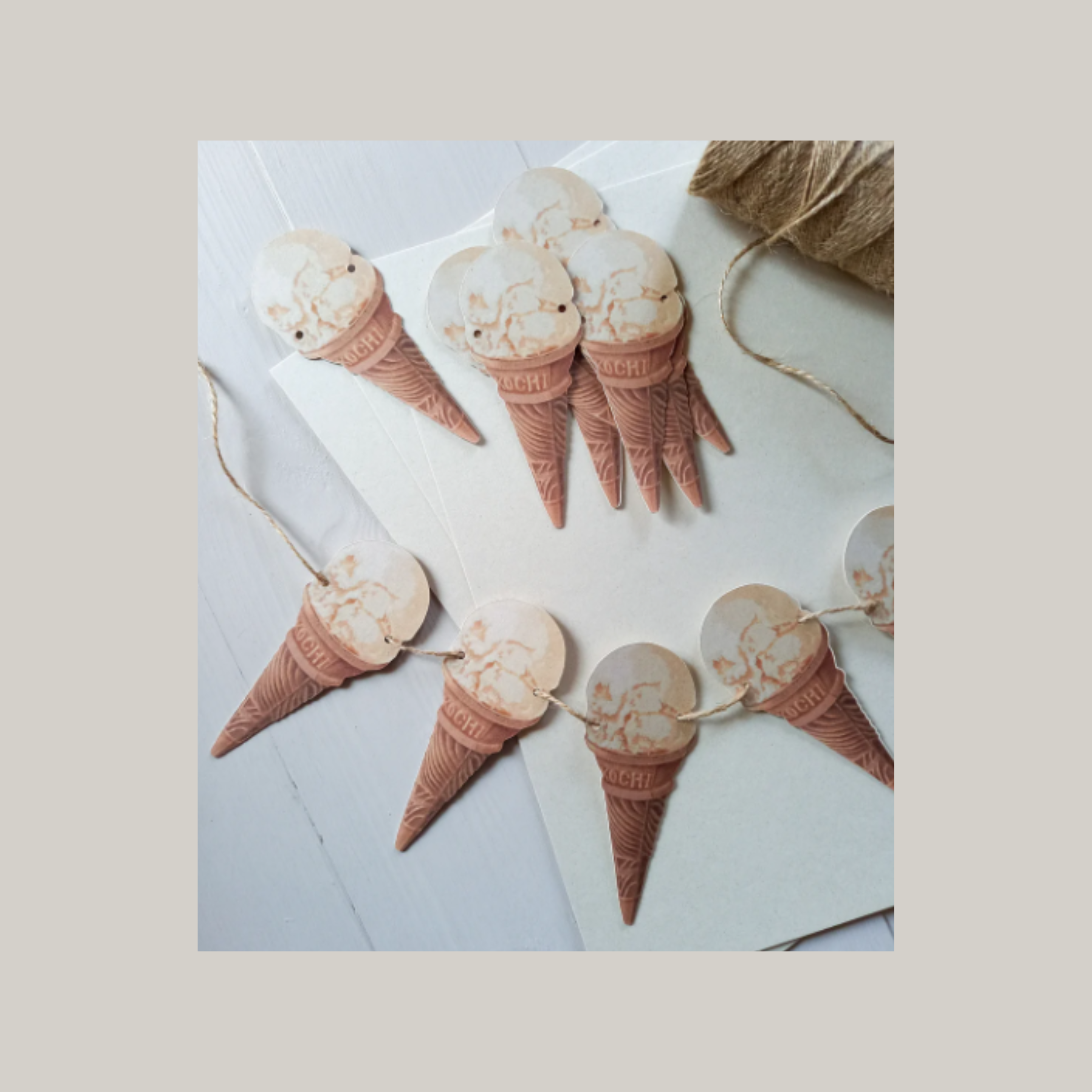 De Papierboetiek - Wholesale Streamer - All you need is ice cream | garland of ice creams1