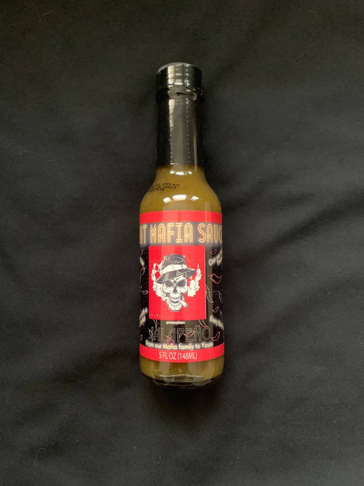 CETTE SAUCE MAFIEUSE, PIMENT JALAPENO pour la vente par goosesuppliesco