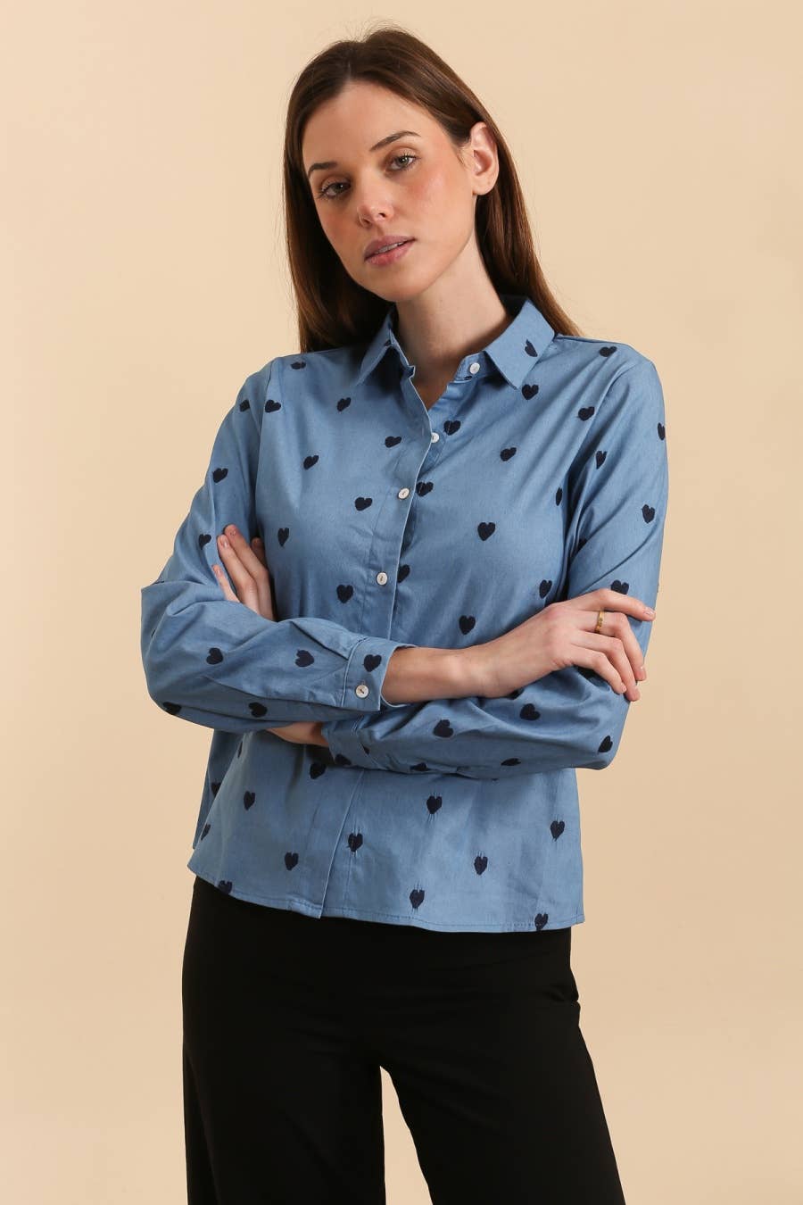 MOOYA - Wholesale Button Down Shirt - Women's - Denim shirt with navy blue heart embroidery - SJ0020