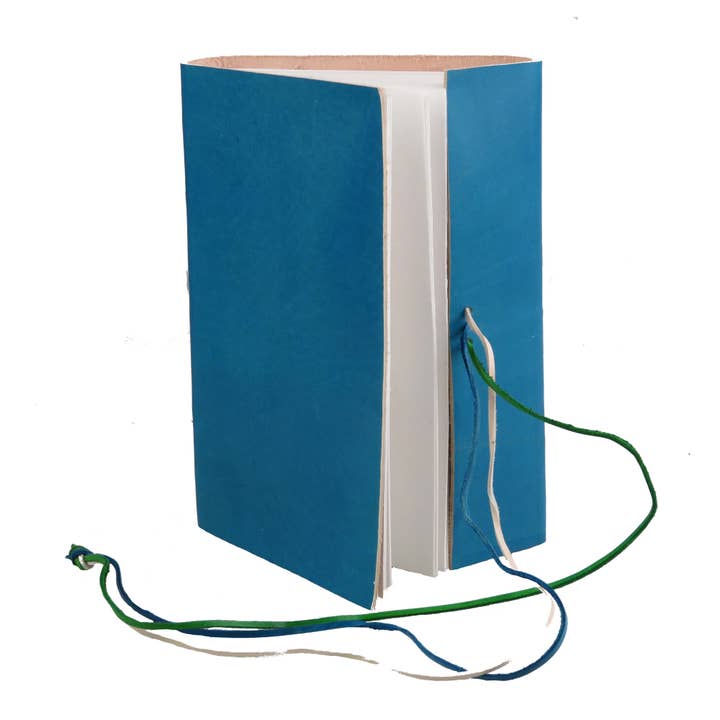 Epigram - Wholesale Journal/Diary - Leather and craft paper adventure notebook with tie closure7