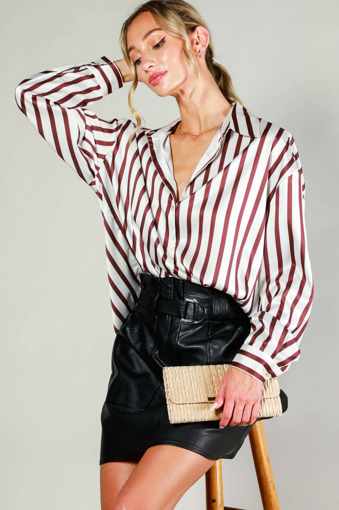 Vine & Love - Wholesale Button Down Shirt - Women's - Collard Vertical Stripe Printed Satin Blouse Top VT813153