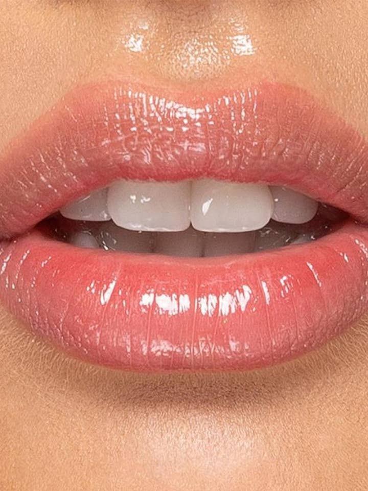 Delfy Lily Beige for wholesale by DELFY FDR GROUP SOCIEDAD LIMITADA. (Delfy fdr group sl)