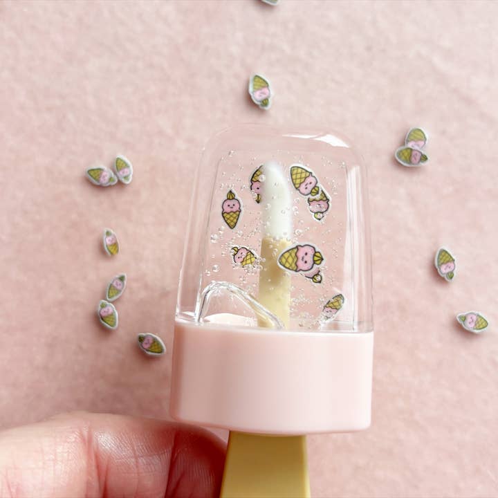 Rosa Glassstrut Isglass Läppglans för wholesale av Live Sweet