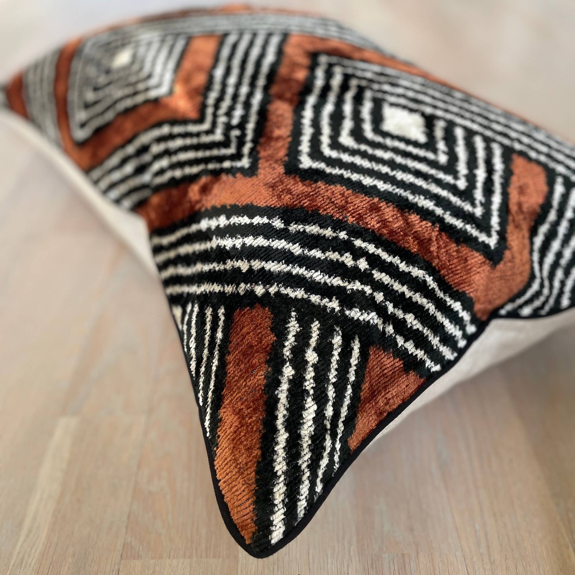 Mila∞Miro by Emelie - Wholesale Throw/Decorative Pillow - Velvet Ikat Cushion African Zulu | Velvet Ikat Pillow Cover8