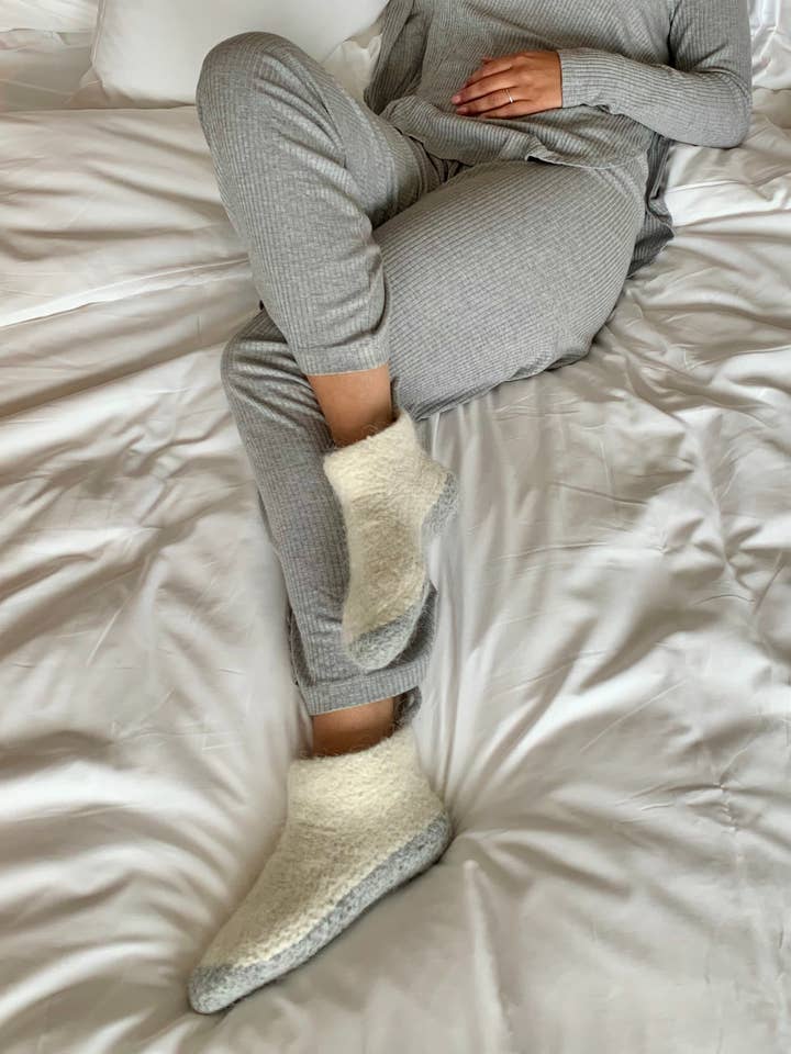 Light Grey White Kosy Home Wool Slipper Socks - Nordic Winter for wholesale on Faire8