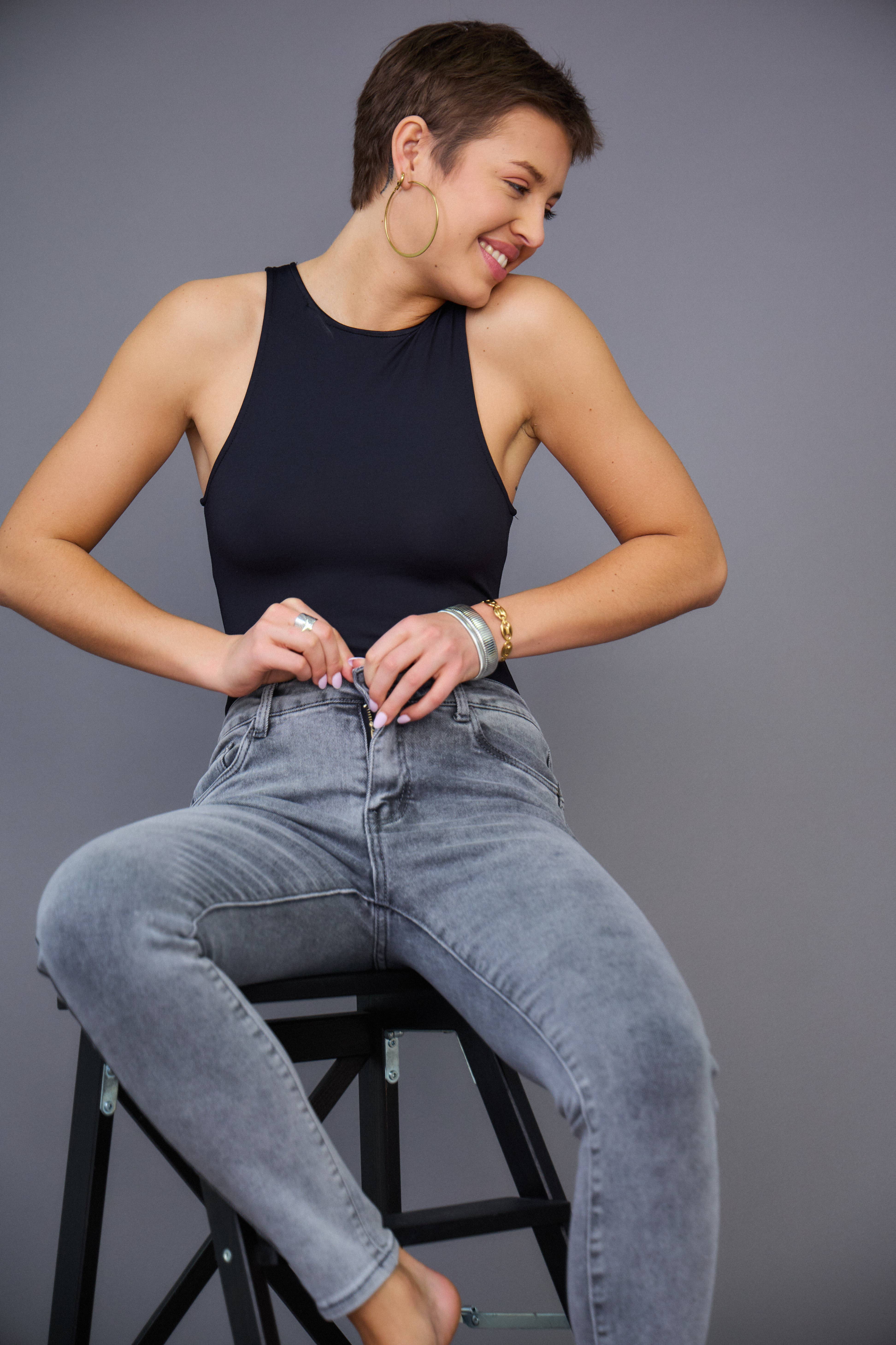 ANA & LUCY - Wholesale Jeans - Women's - Washed slim jeans (Push-up)0