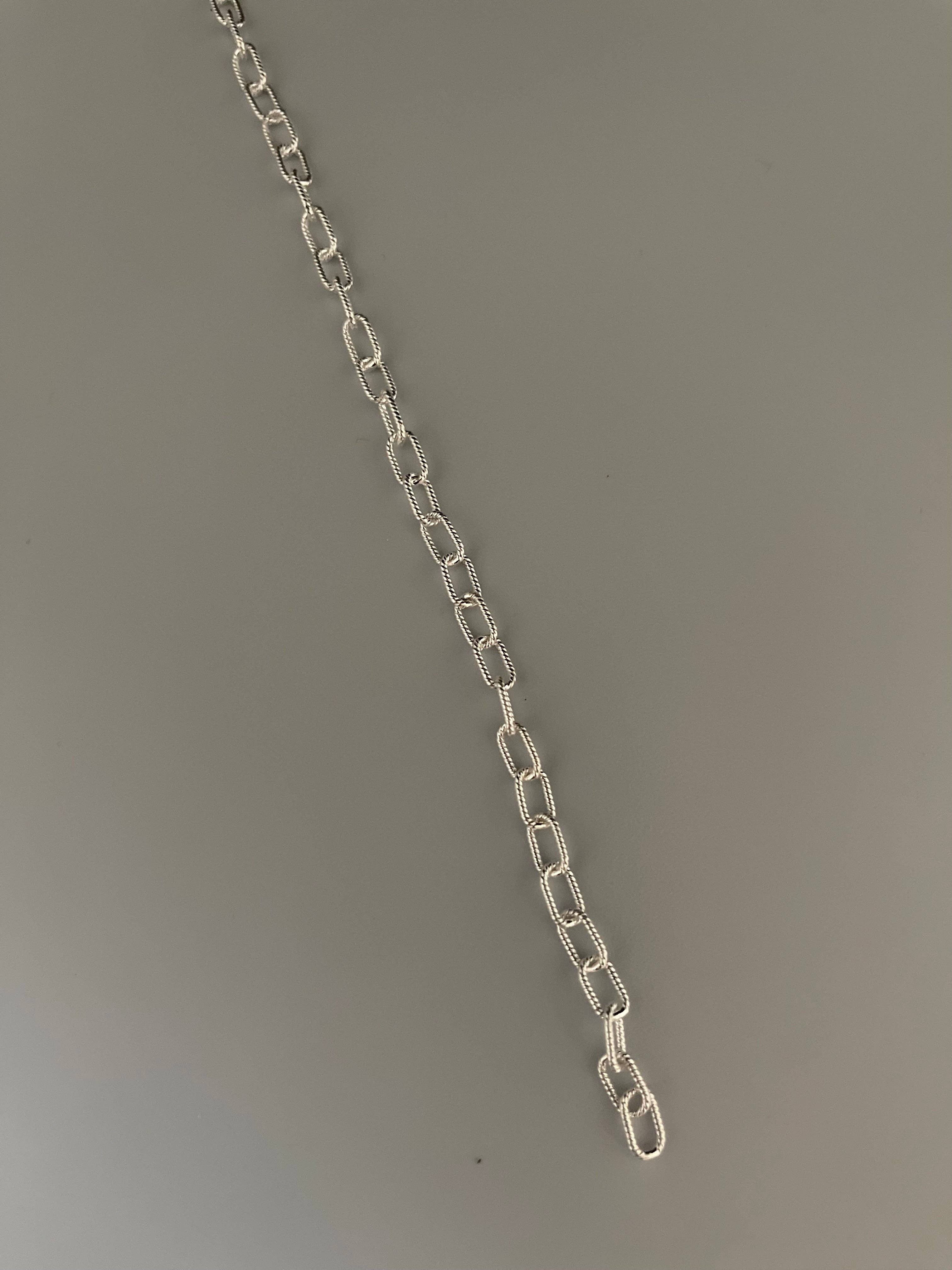Purity Beads - Wholesale Craft Supplies - Sterling Silver Paper Clip Twisted Wire Size 1mm Chain, 925 Sterling Silver Chain Size: 4.25mmX7.11mm| 1 Foot3