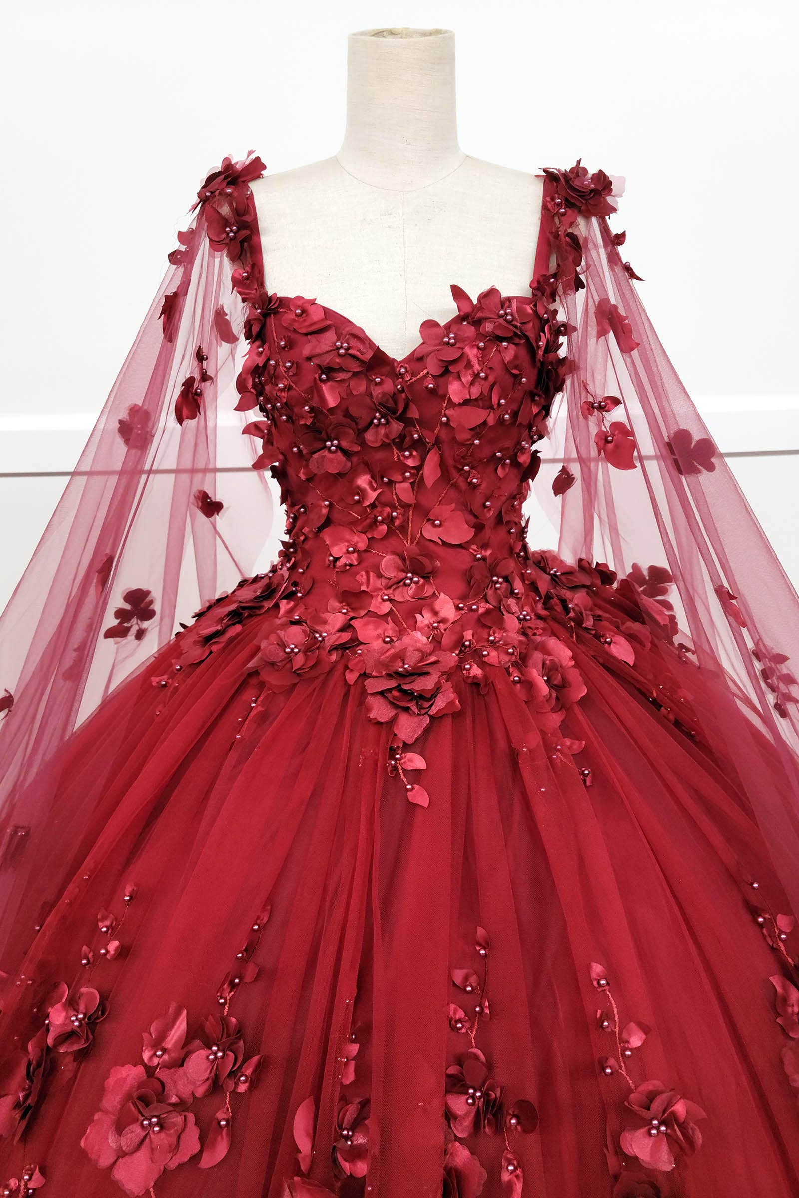 Chicas – Vestido comprido - Mulher por atacado – Vestido de Quinceanera com Flores e Capa com Abertura CHF30185