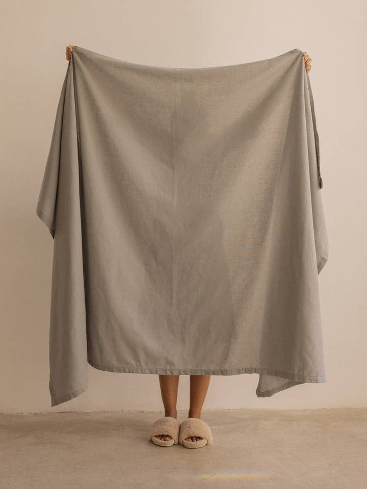 Clea Cotton Tablecloth (various colors) · Deco · for wholesale by Bruna