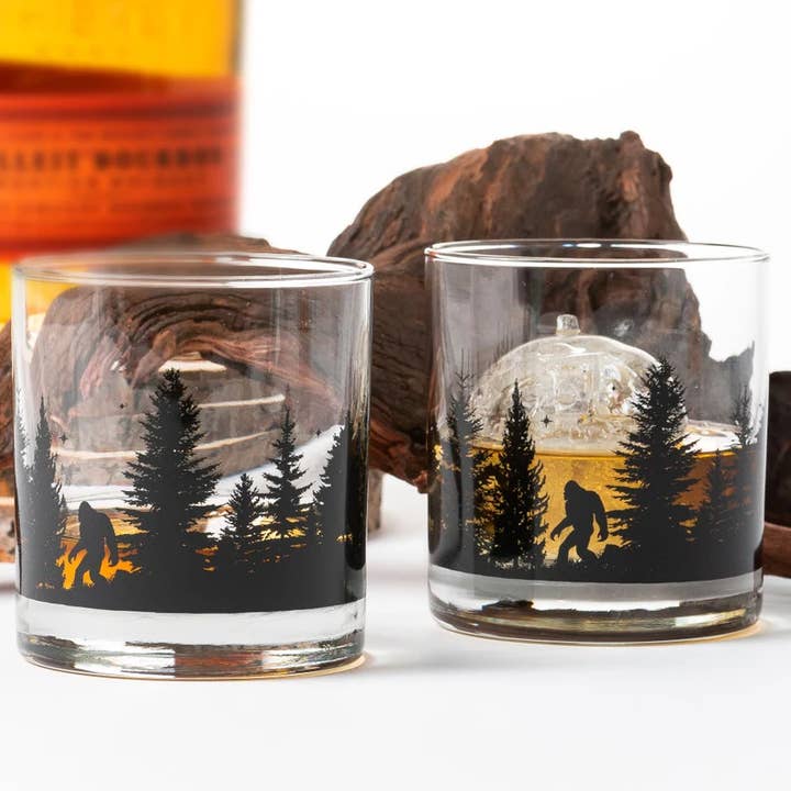 Black Lantern – wholesale Cocktail/liquor glass – Bigfoot in the Forest Whiskey Glasses2