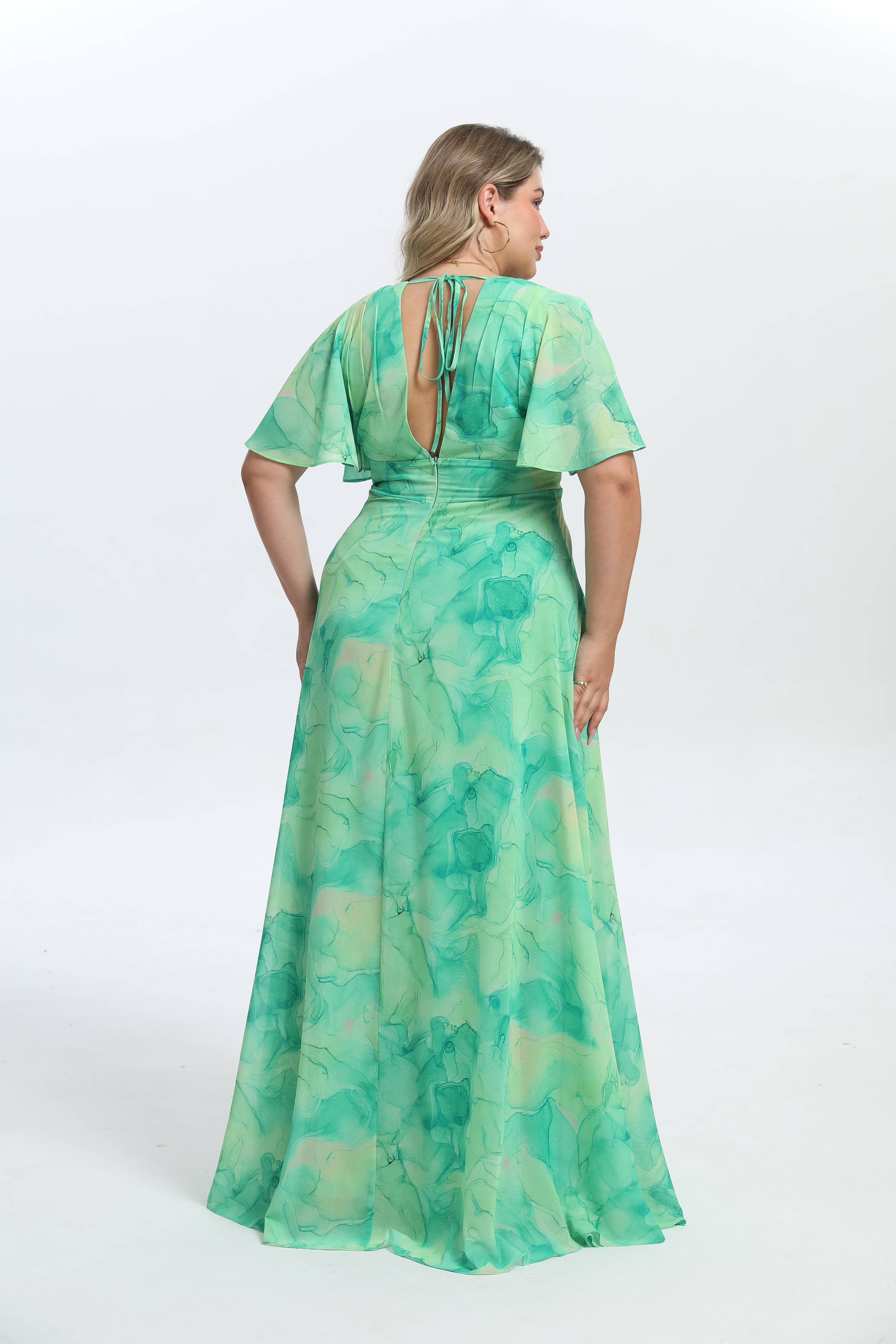 Lucas & Emma - Sarl RJ & co – Engroshandel Aftenkjole - Dame – Elegant og trendy ceremoni plus size kjole 251088