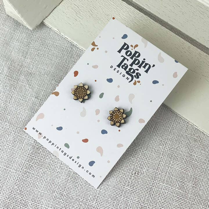 Orecchini In Legno: Mandala per la vendita all'ingrosso da parte di Poppin' Tags Design