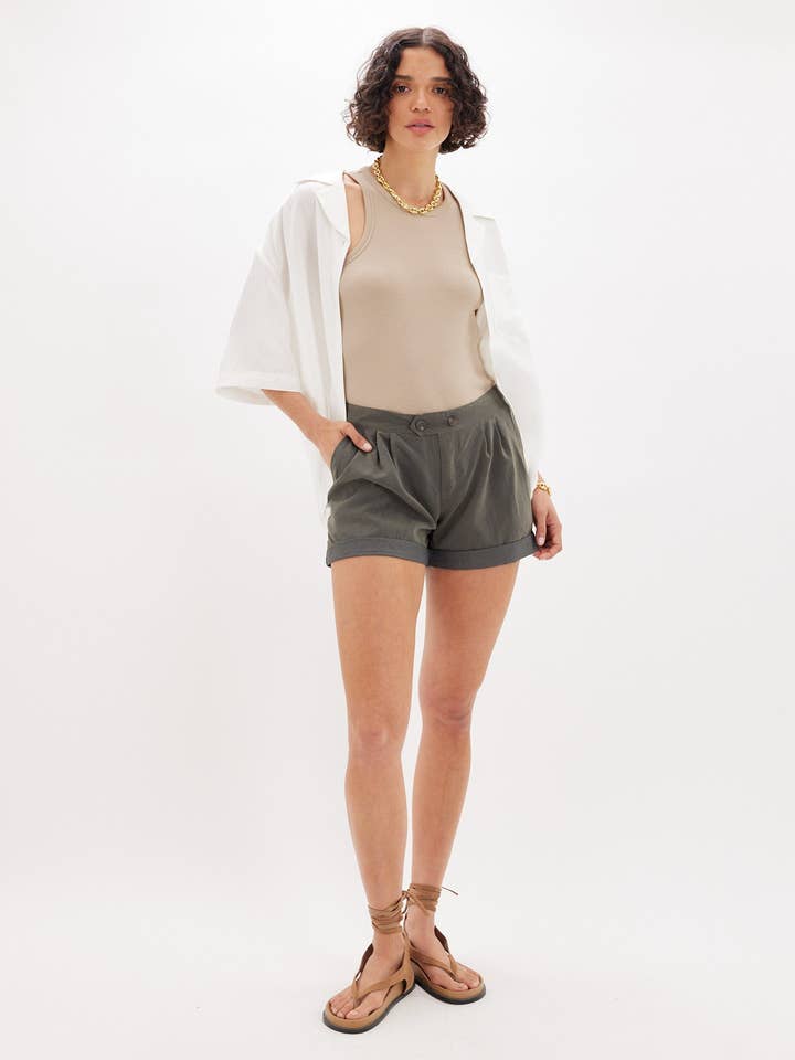 Pantalón Corto Entallado Eleanor - Carbón para venta al por mayor de Amelius