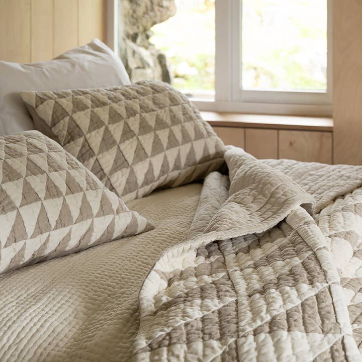 Calico Natural Linen Greylag Patchwork Bedspread for wholesale on Faire4