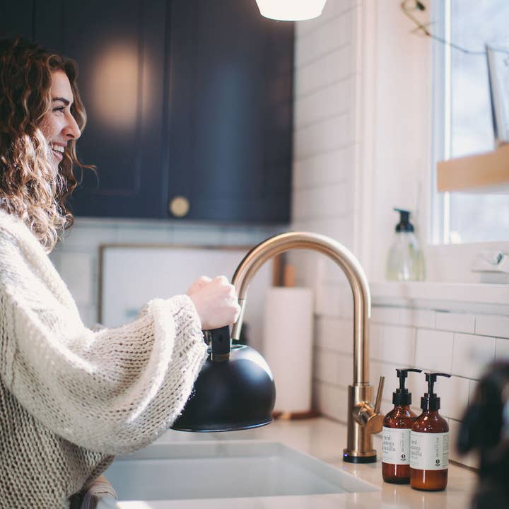 Broken Top Brands - Wholesale Hand & Body Lotion - Cardamom Vanilla Hand & Body Lotion4