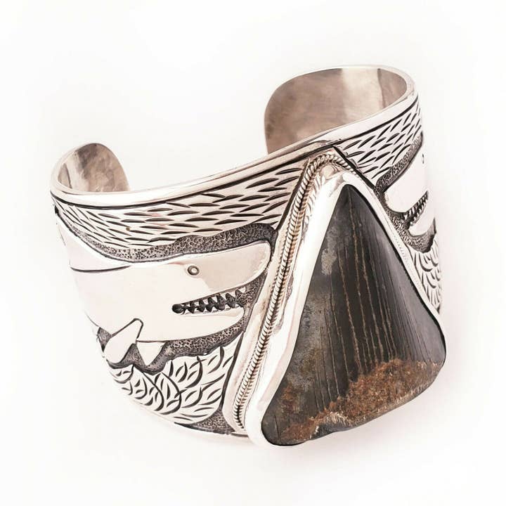 Dalfiya - Wholesale Cuff Bracelet - Megalodon Shark Tooth 925 Sterling Silver Mens Cuff Bracelet2