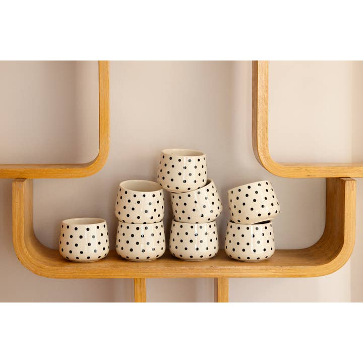 moshi moshi mind - Wholesale Coffee Mug - signature cup - ecru/black dots