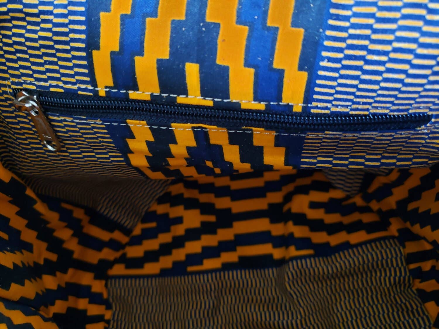 House of Takura - Wholesale Tote Bag - Women's - All Leather Sling Tote4