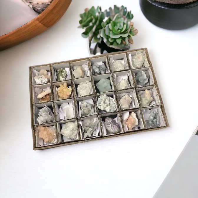 Raj Minerals Inc - Wholesale Spiritual Stone/Crystal - Assorted Crystals Zeolite Flat - Small - 24 pcs1