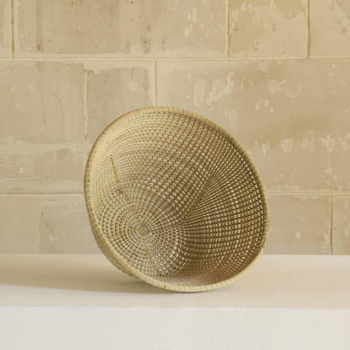 AS'ART a sense of crafts - Wholesale Basket - Basket, straw basket from Lesotho - “Fish trap”4
