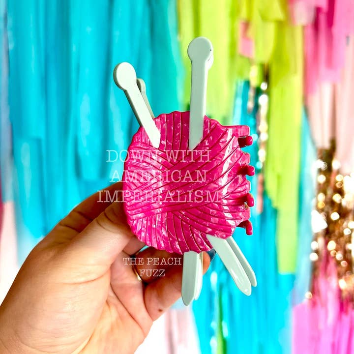 The Peach Fuzz - Wholesale Hair accessories set – Women’s - Yarn Crafts Knitting Needles Hair Claw3