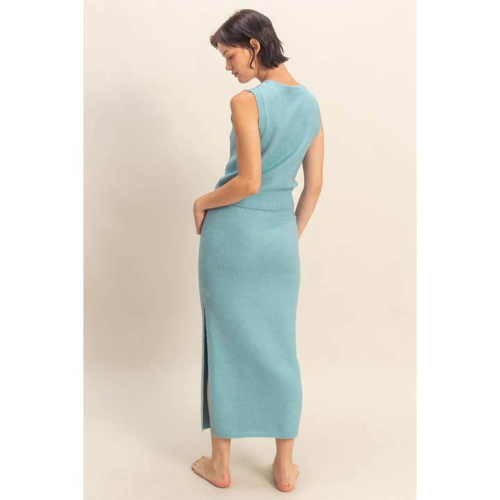 Double Zero - Wholesale Top & Skirt Set - Women's - Button Front Vest & Midi Skirt Knit Set1