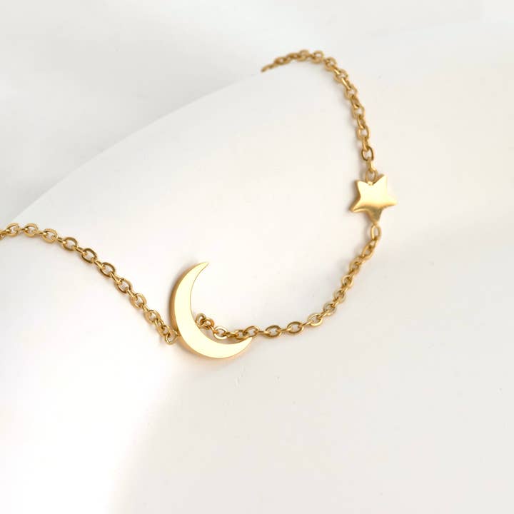 Blueyejewelry - Wholesale Charm/Dangle Bracelet - Moon Star Bracelet - 18K Gold PVD Plated Star Bracelet8