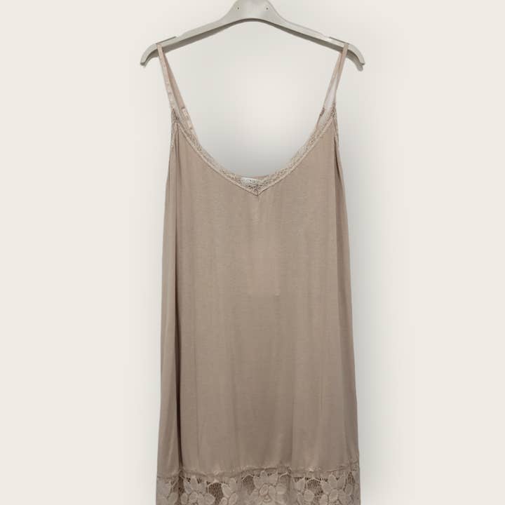 Tamanho Grande - Top de renda feminino e outras tendências em Compre cubas em inox B2B. Devoluções gratuitas e condições de pagamento a 60 dias na Faire na Faire.