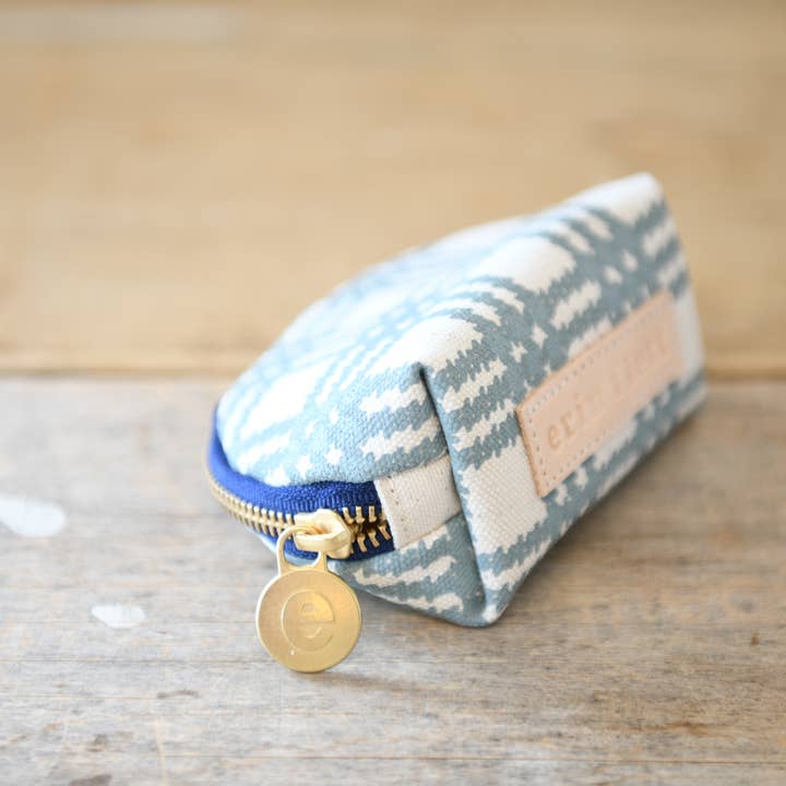 Erin Flett - Wholesale Pouch – Women’s - Plaid Darlene2