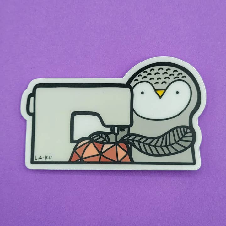 Autocollant en vinyle Quilting Owl pour la vente par La Ru