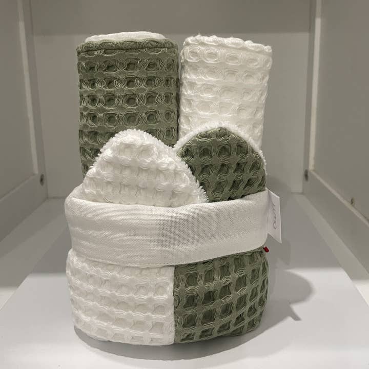 Lumä - Wholesale Face & Body Wipes - Mixed basket (washable cotton pads + face towels)2