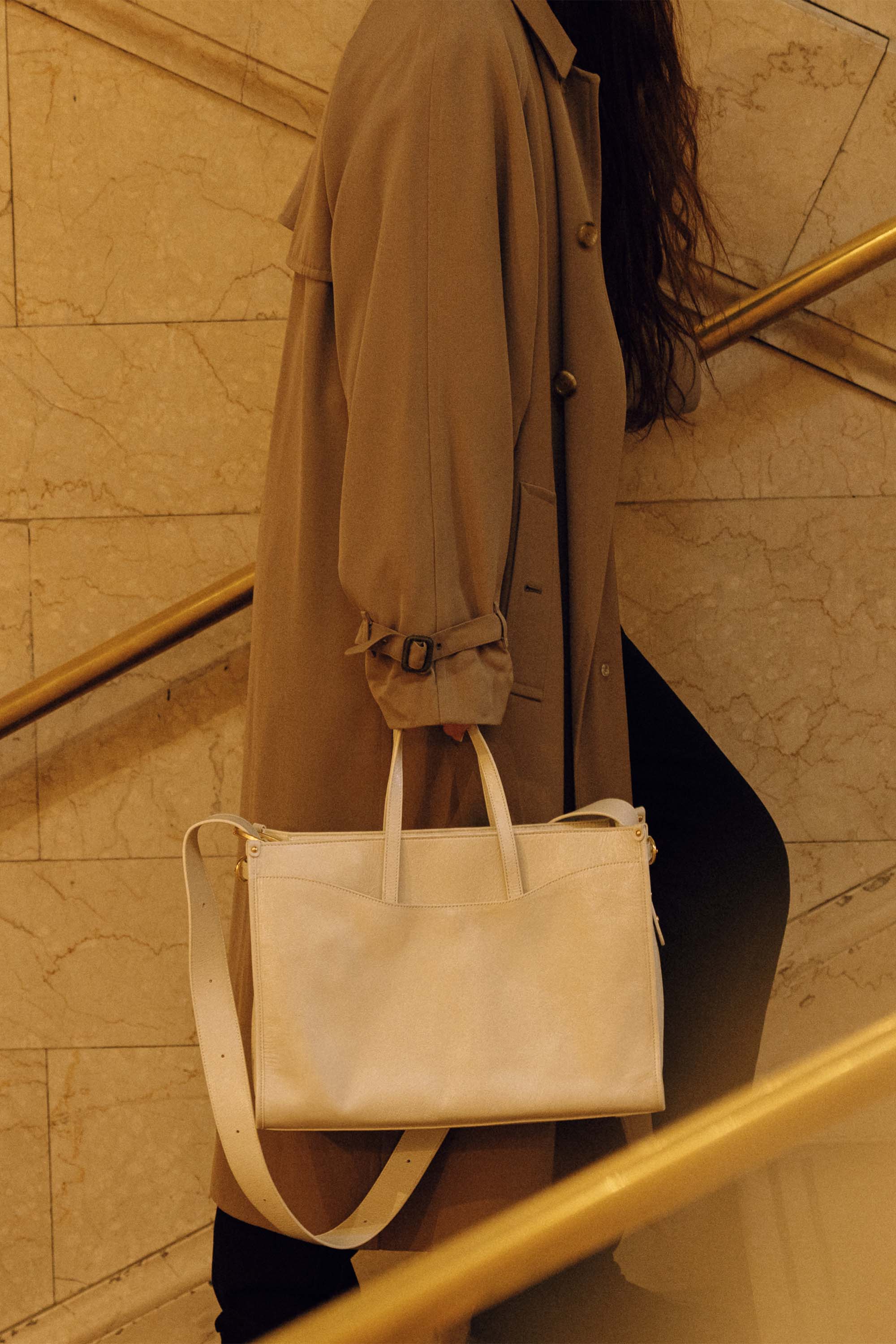 OLEADA - Wholesale Tote Bag - Women's - Reverie Tote Waxed Leather Series 12