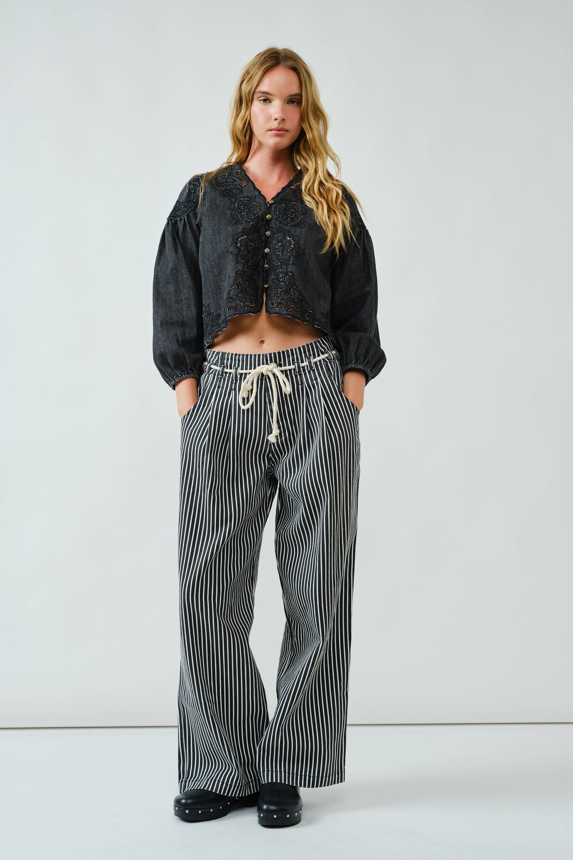 Aaron & Amber - Wholesale Pants - Women's - MAP3311 STRIPE WIDE LEG PANTS WITH ROPE BELT12