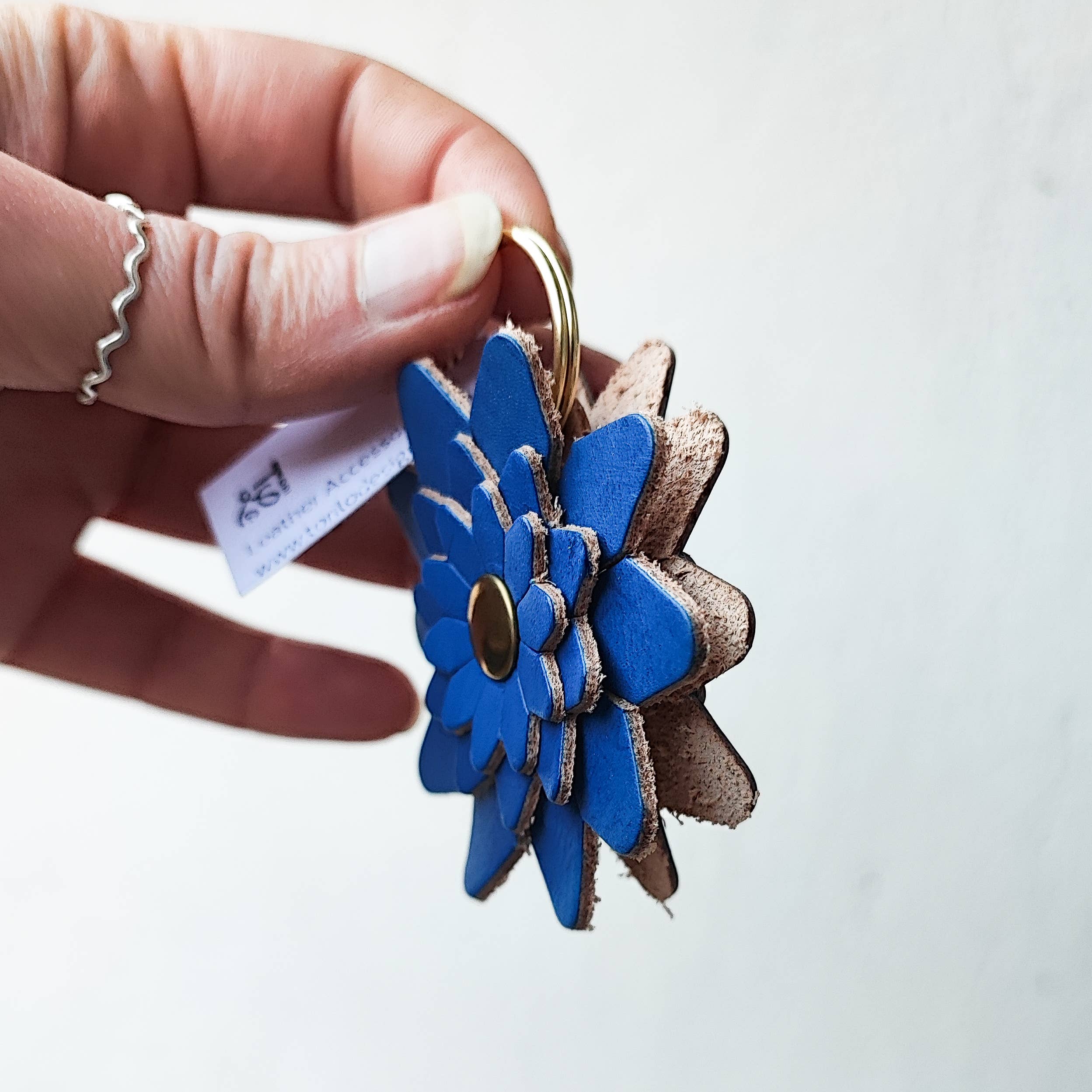 Tori Lo Designs – wholesale Keychain – Women's – Leather Flower Keyring4