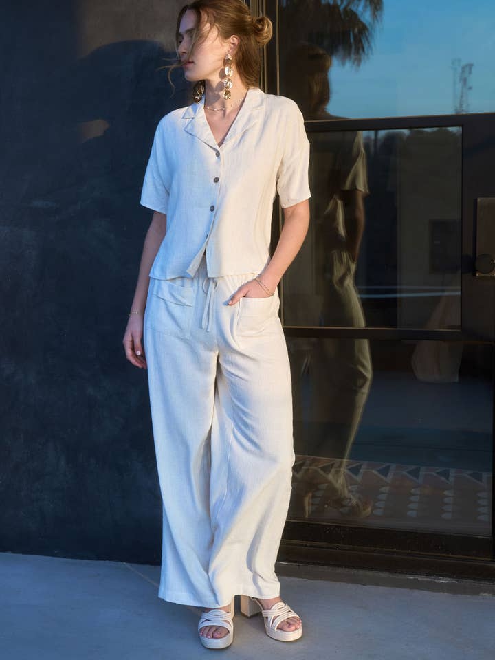 Blu Pepper - Wholesale Blouse - Women's - COLLARED BUTTON DOWN SHORT SLEEVE LINEN TOP