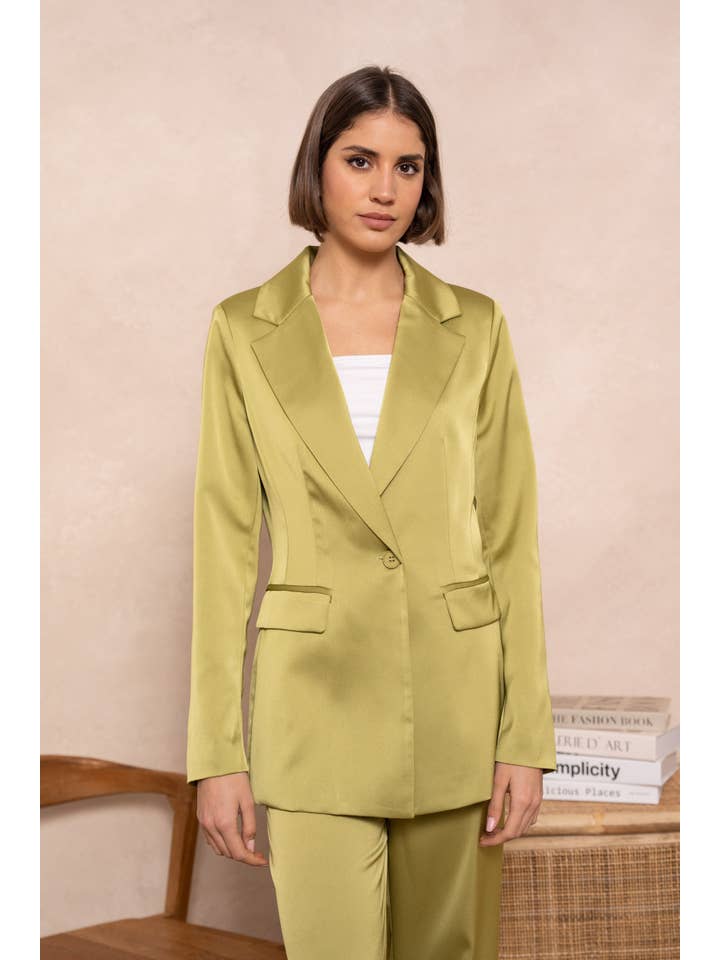 Attentif Paris - Vente Veste de tailleur – femme - Veste cintrée unie en satin17